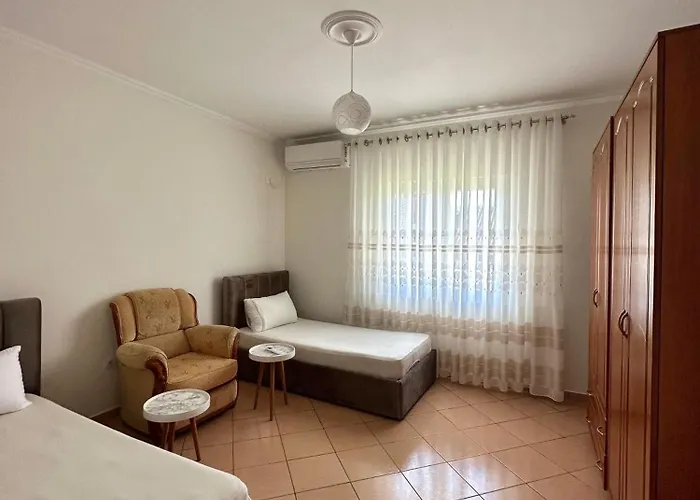 Tirana Residence Pensión