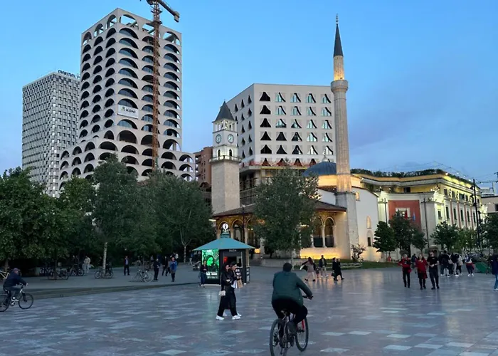 Tirana Residence بيت ضيافة تيرانا